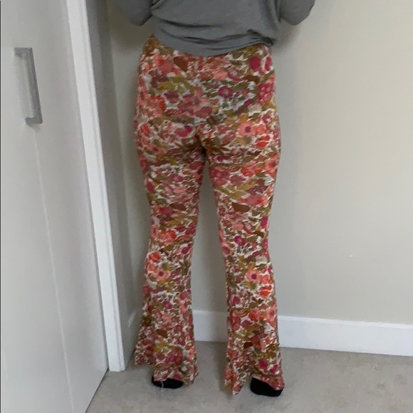 High waisted bell bottom stretchy pants like new - Picture 1 of 1